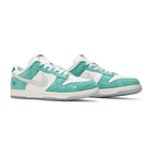 Nike Kasina x Dunk Low Road Sign