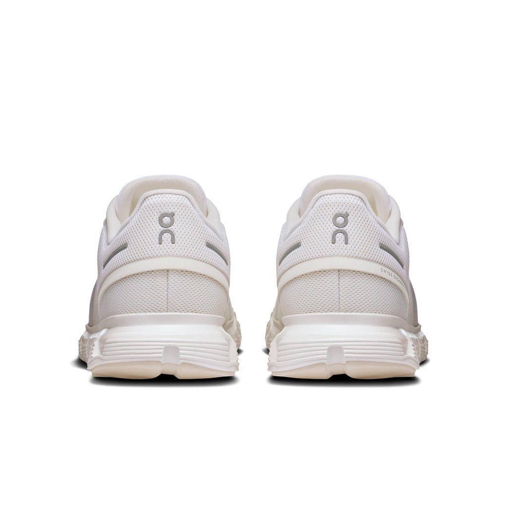 WOMEN'S CLOUD 6
