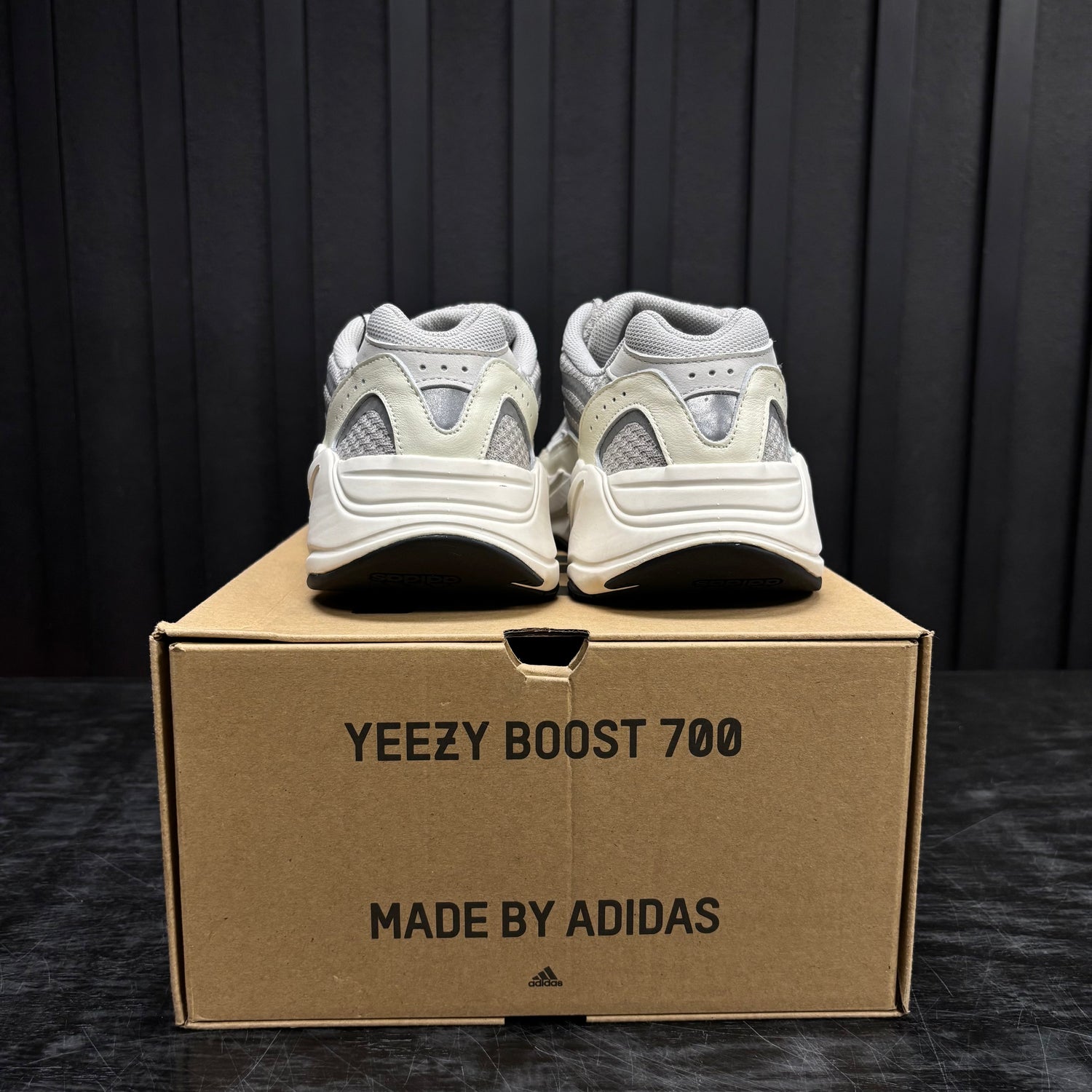 adidas Yeezy Boost 700 V2 Static - Used - 3792