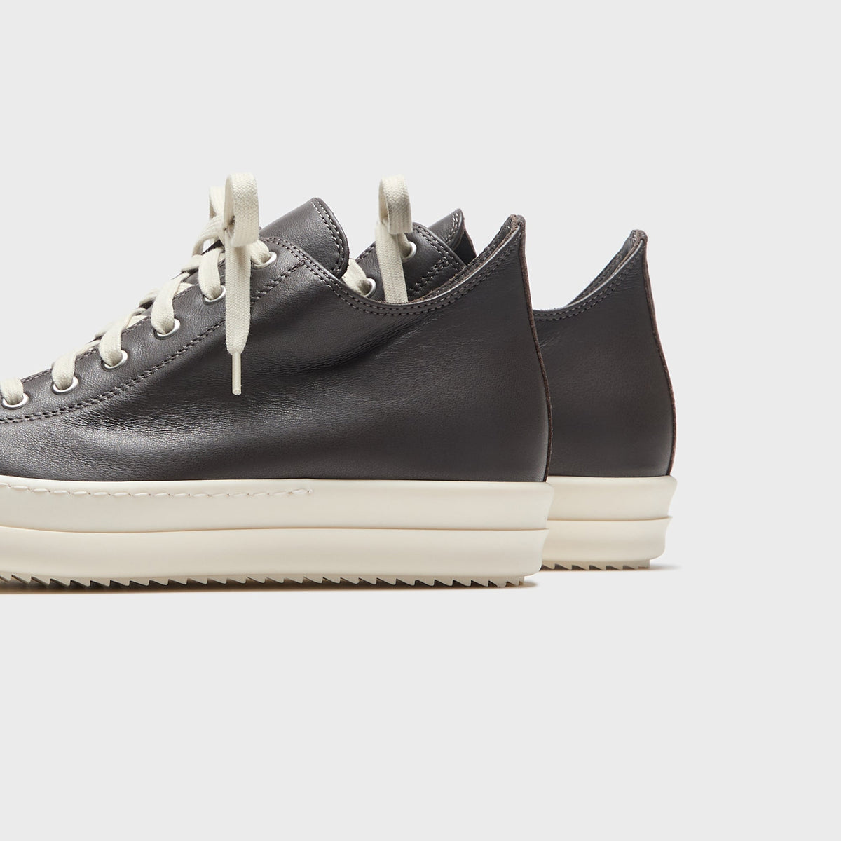 Rick Owens Low Sneaks – Dark Dust / Milk