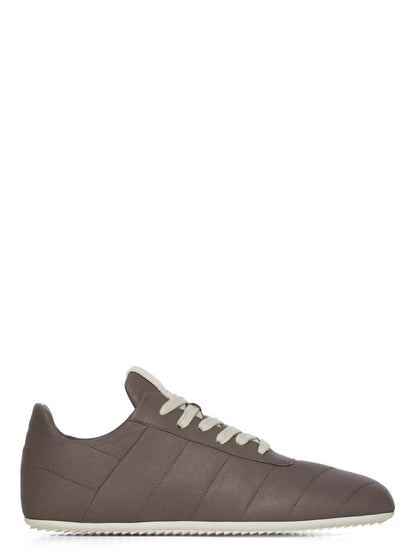 RU02F4878_LBSQ1_341 | QUILTED MINIMAL SNEAKS