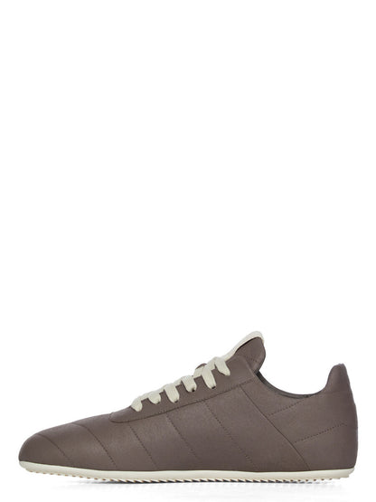 RU02F4878_LBSQ1_341 | QUILTED MINIMAL SNEAKS