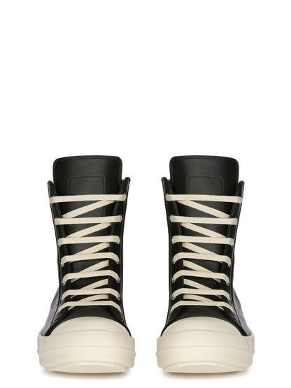 RU02F4890_LCO_911 | SNEAKS