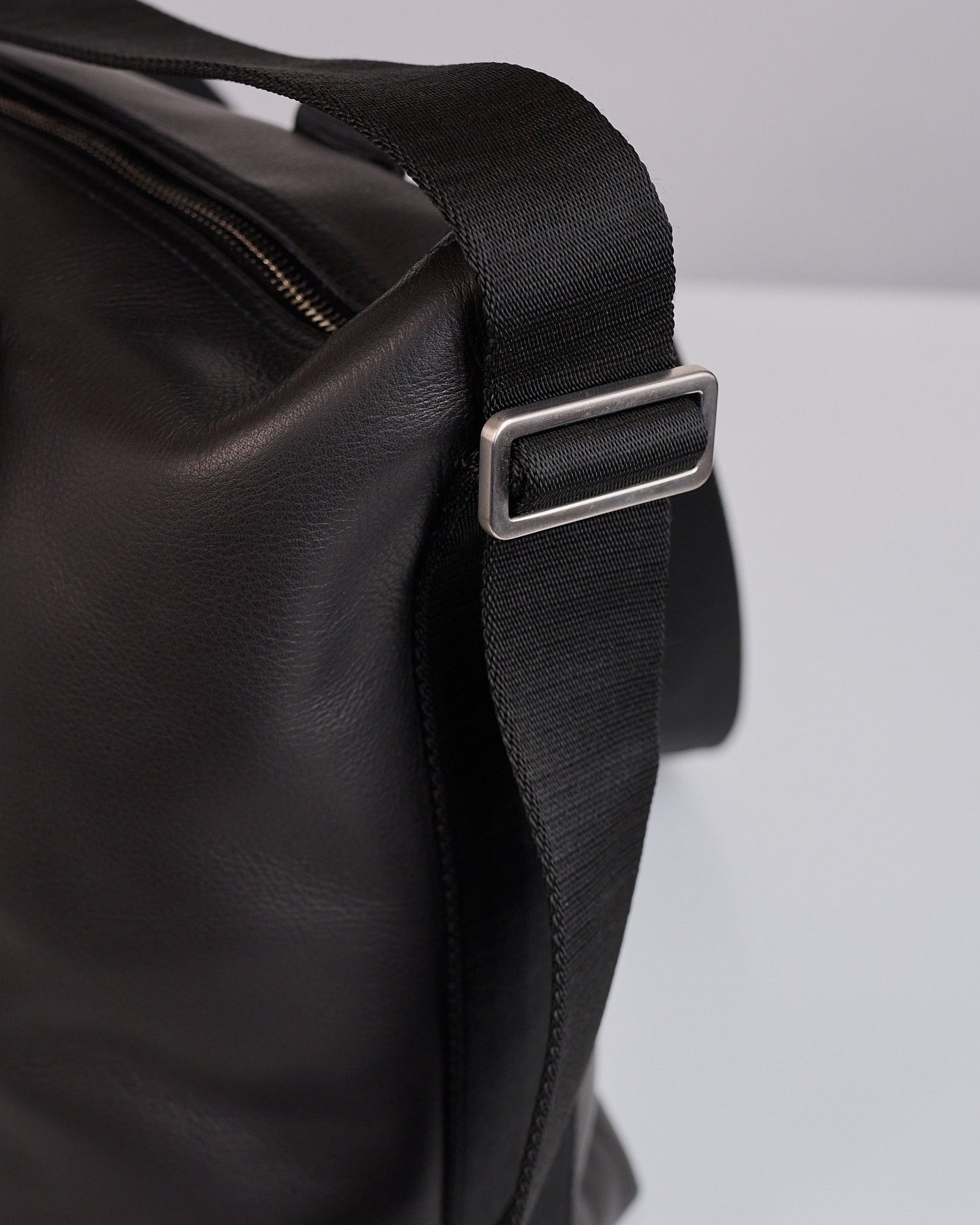 Rick Owens Tower Trolley Bag Grainy Leather Black