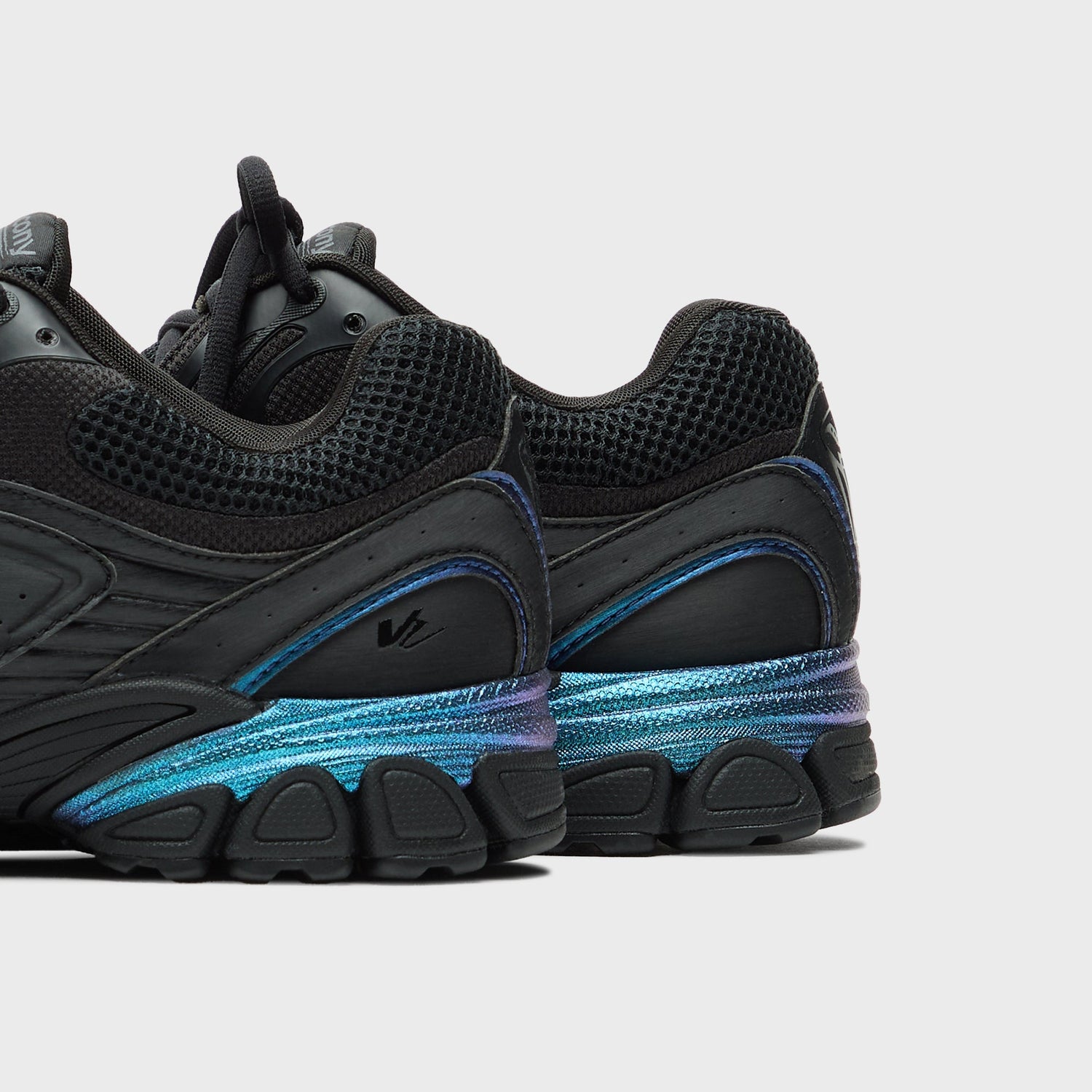 Saucony ProGrid V2 - Black / Night Sky