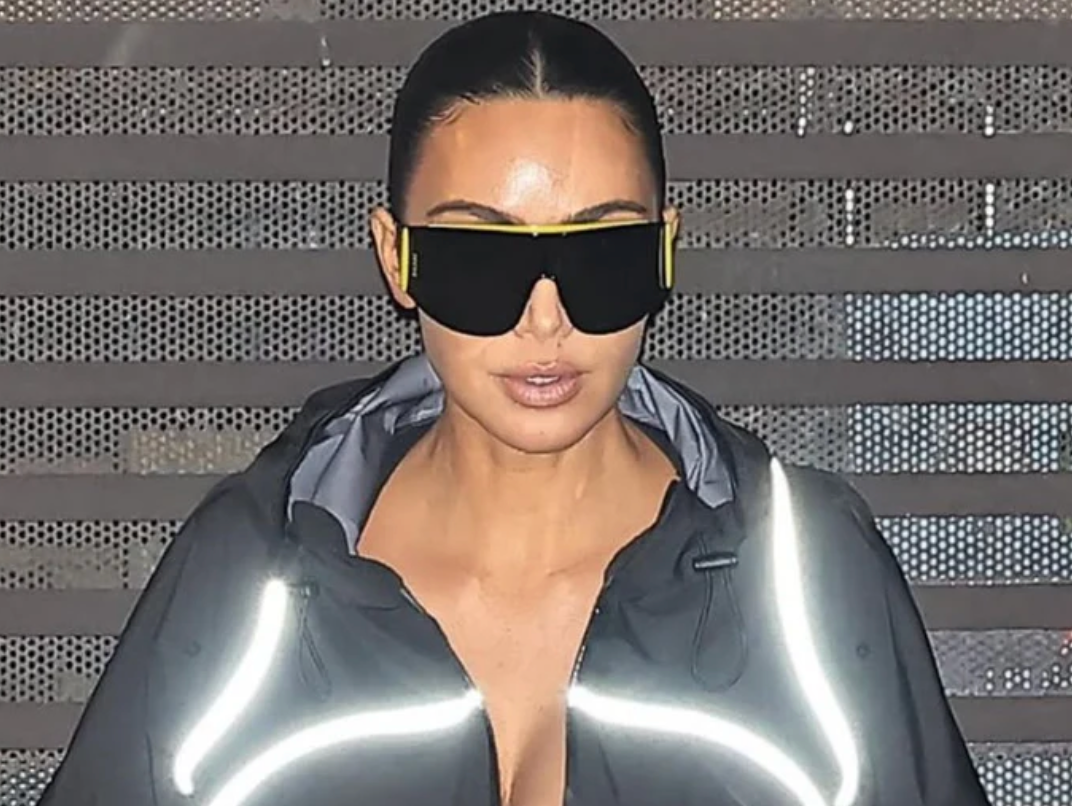 LOEWE  Signature LW40202U 02A - As Seen On Kim Kardashian  ✨