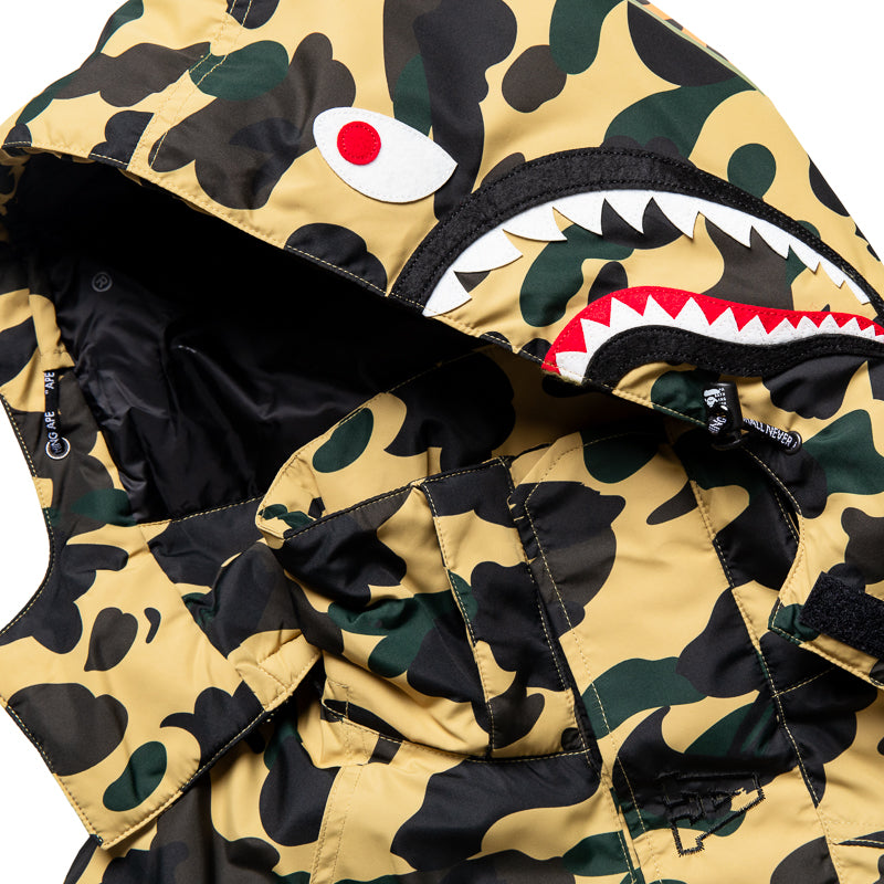A Bathing Ape 1st Camo Shark Snowboard Jacket - Yellow