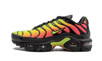 AIR MAX PLUS TN SE MNS WMNS "Black Volt Solar Red" AQ9979 001