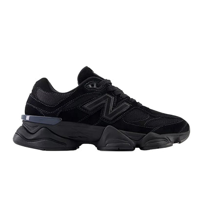 9060 TRIPLE BLACK