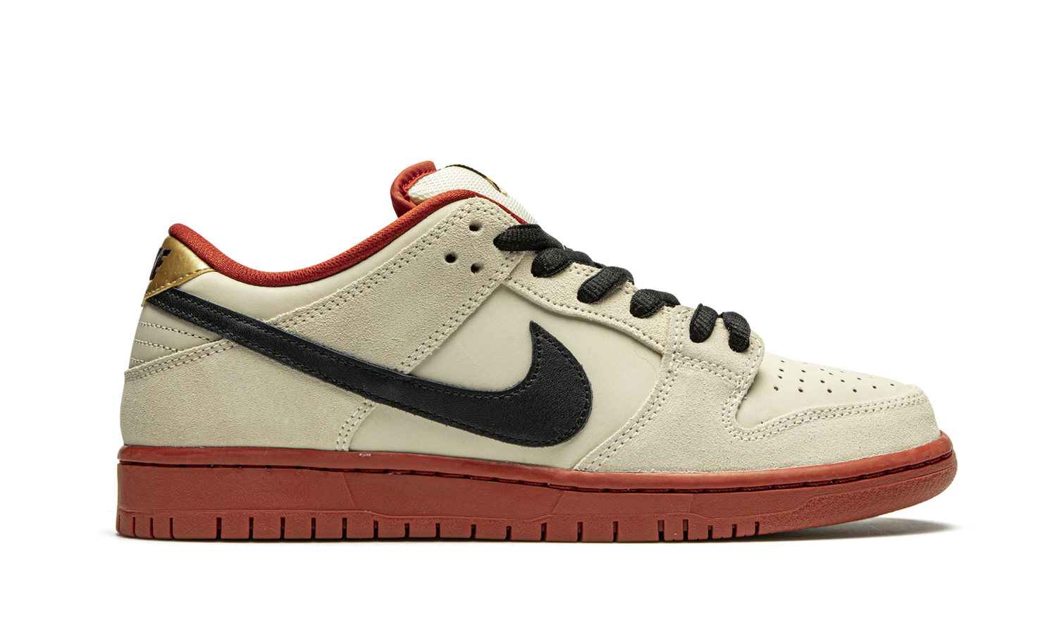 SB Dunk Low Pro "Hennessy" BQ6817 100
