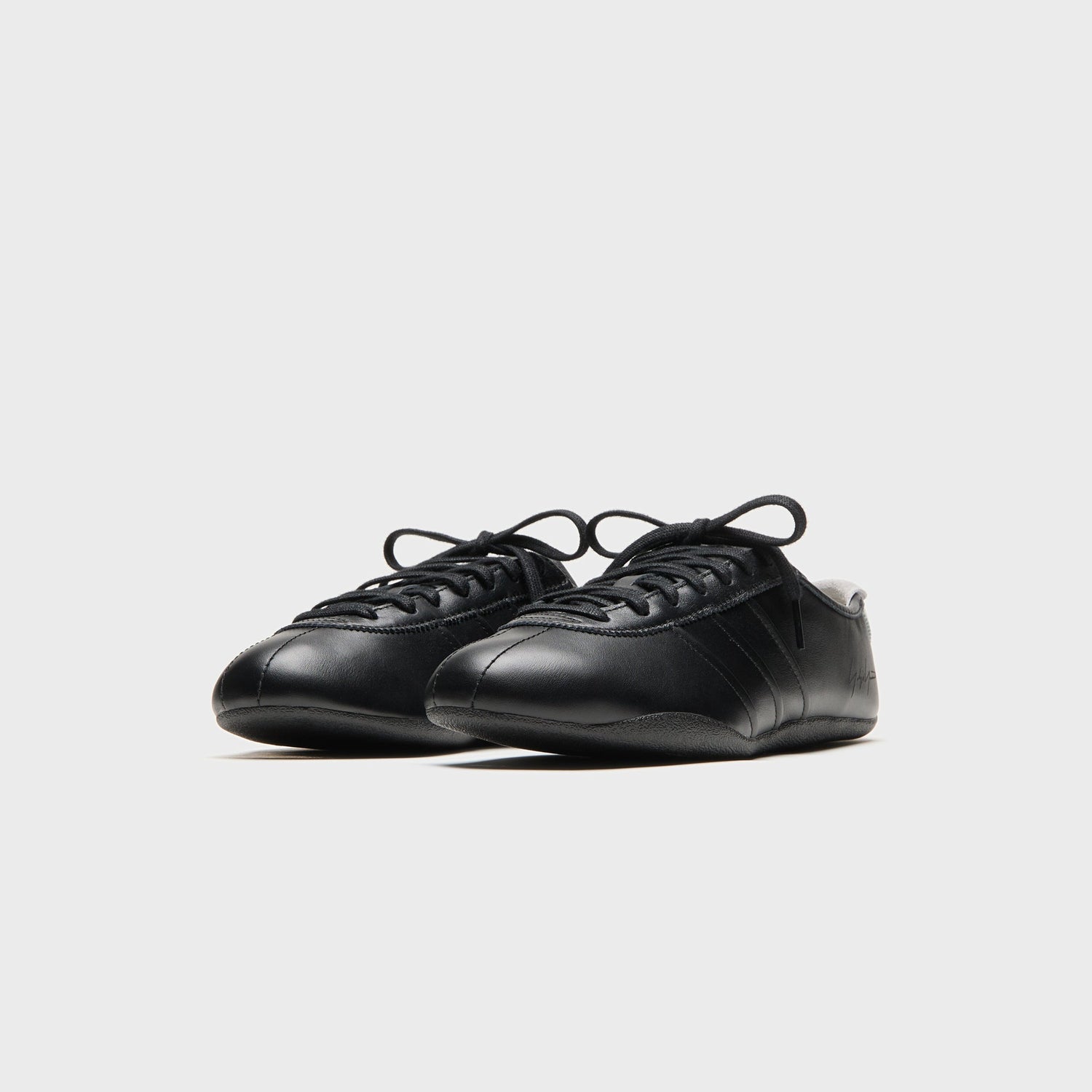 adidas x Y-3 Tokyo - Black / Black / White