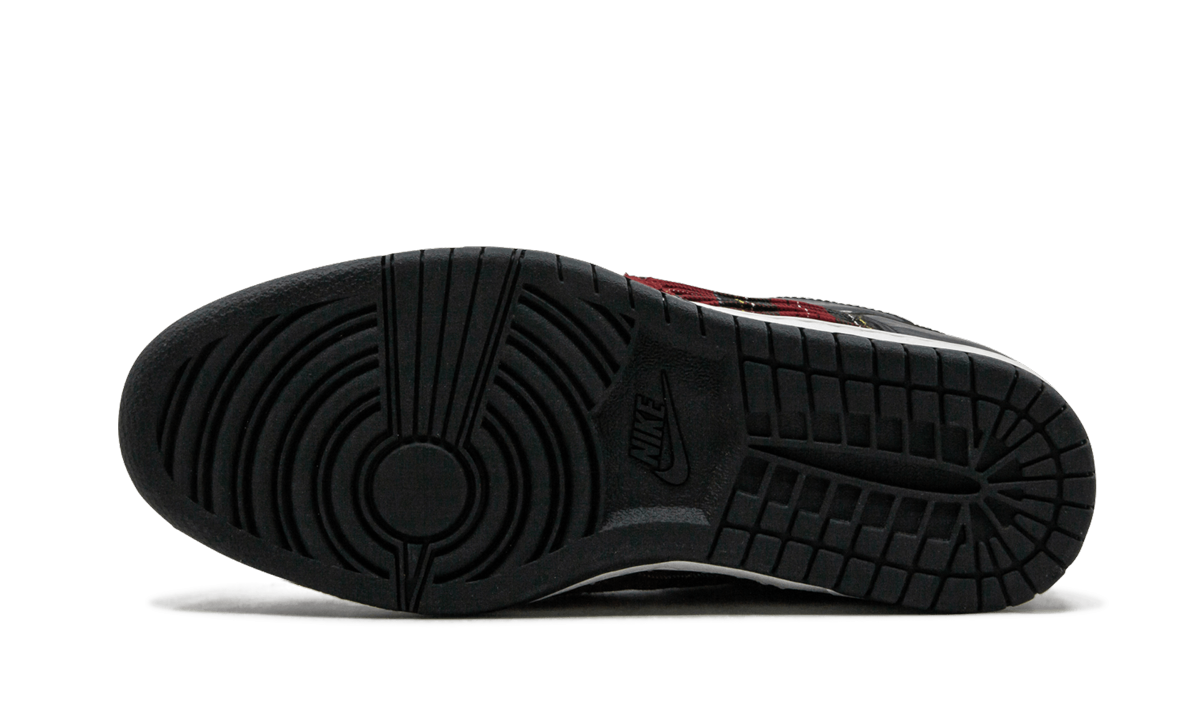DUNK SKY HI CITY F QS MNS WMNS "Red and Black" 598216 001