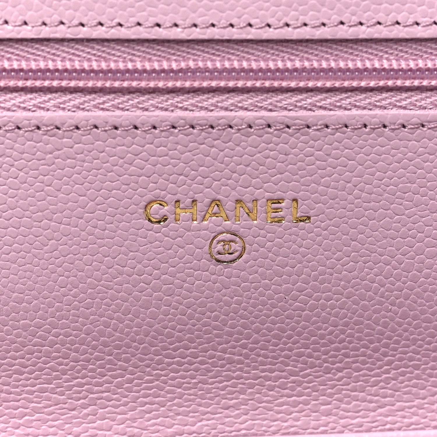 Caviar Quilted Wallet on Chain WOC Light Pink