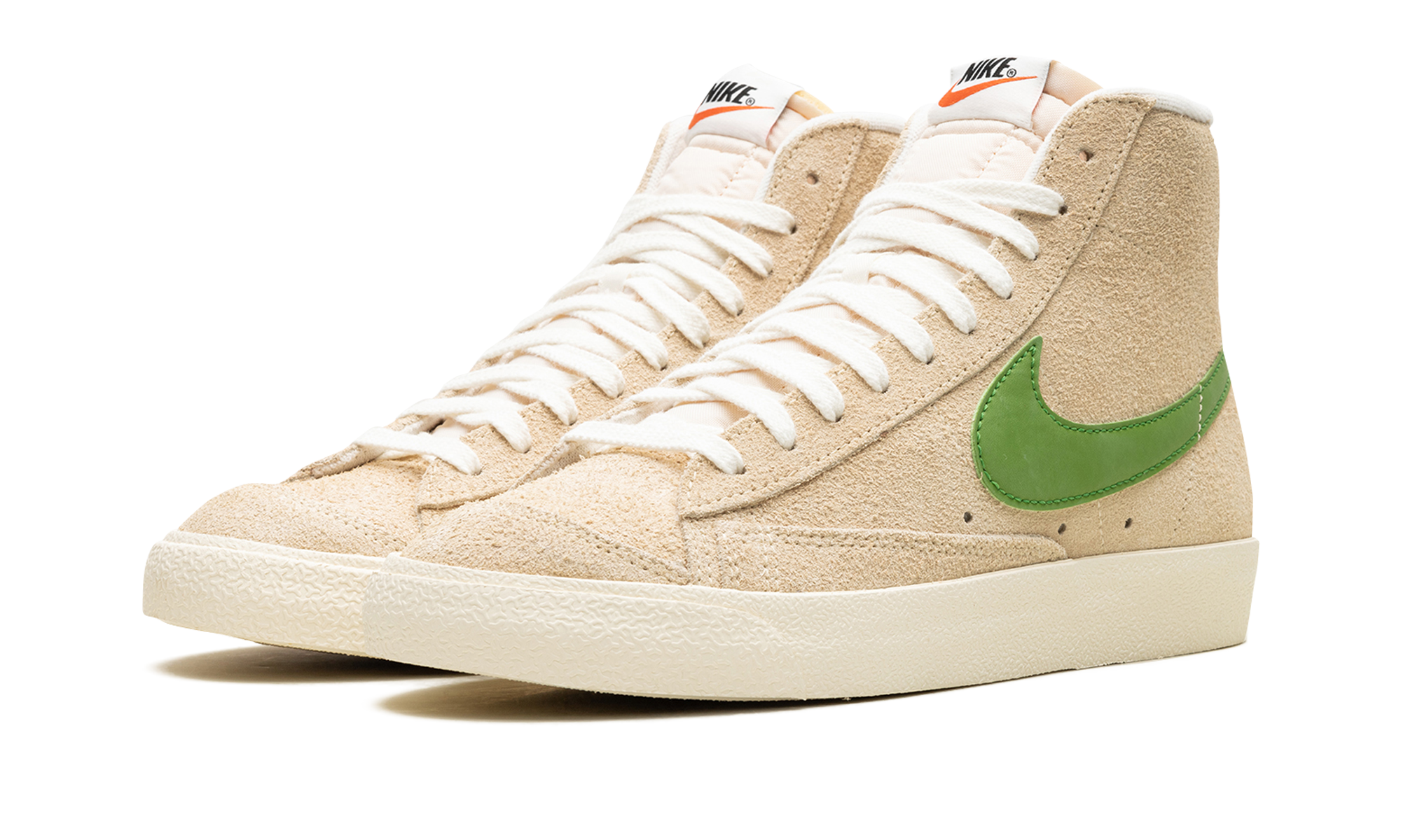 NIKE BLAZER MID &