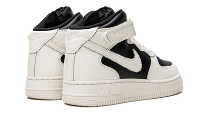 AIR FORCE 1 &