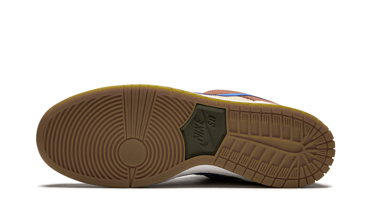 SB Dunk Low Pro "Corduroy" BQ6817 201