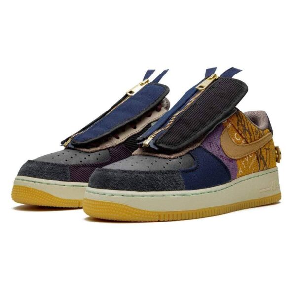 Travis Scott x Air Force 1 Low ‘Cactus Jack’ Secondary image