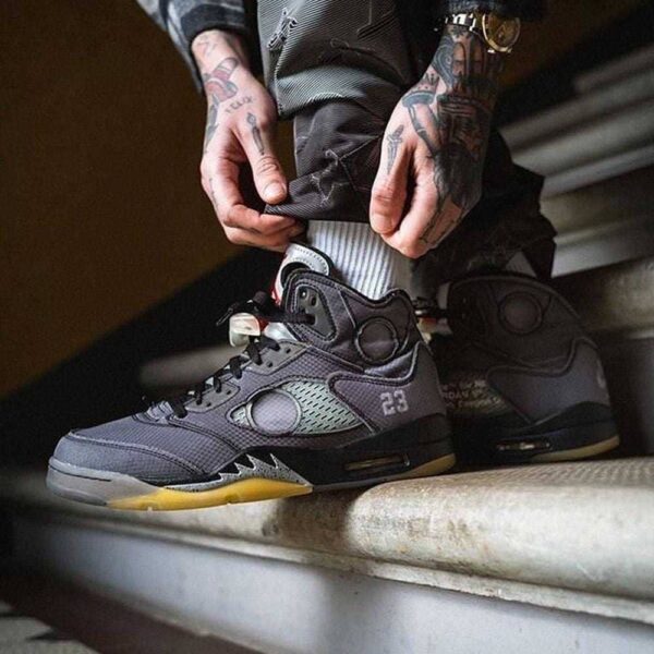 OFF-WHITE x Air Jordan 5 Retro SP ‘Muslin’