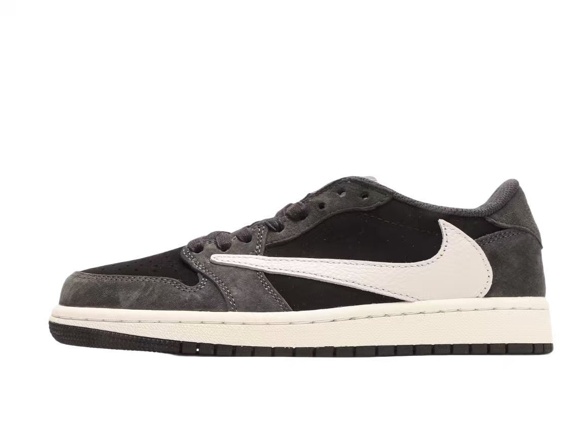 Travis Scott x Nike Air Jordan 1 Low”Black/Phantom”