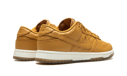 DUNK LO MNS WMNS "Quilted Wheat" DX3374 700