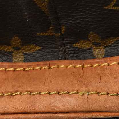 Monogram Petit Bucket 23