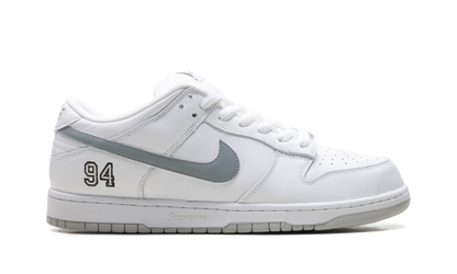 SB Dunk Low "Supreme - White" HQ8487 100