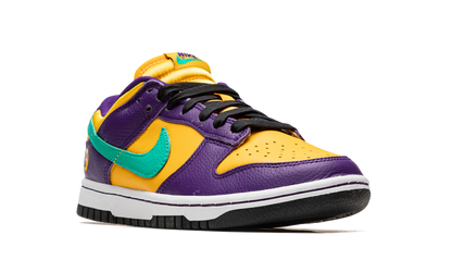 DUNK LOW WMNS "Lisa Leslie" DO9581 500
