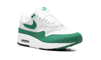 Air Max 1 &