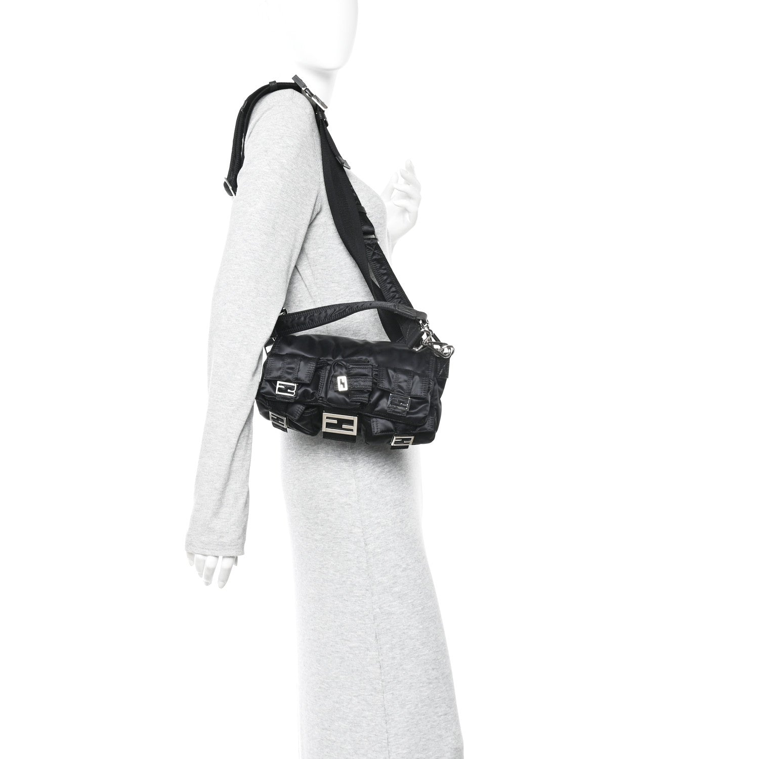 Econyl Cuoio Romano Multipocket Baguette Black