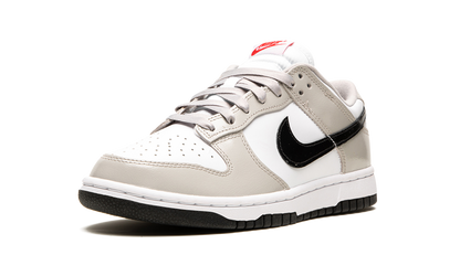 DUNK LO ESS WMNS "Light Iron Ore" DQ7576 001