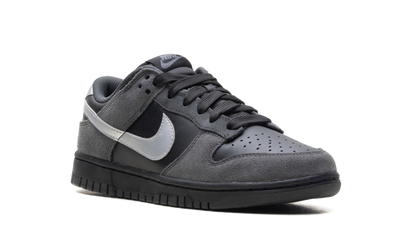 Dunk Low WMNS "Anthracite / Metallic Silver" II7636 001