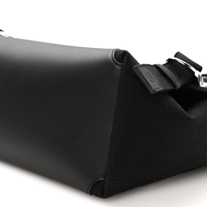 Canvas Embroidered Medium Jett Messenger Black White