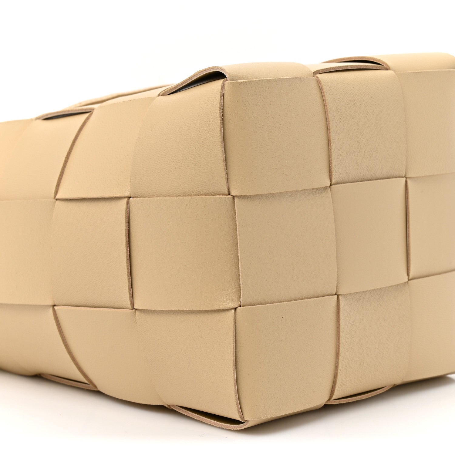 Nappa Maxi Intrecciato Small Cassette Bucket Bag Porridge