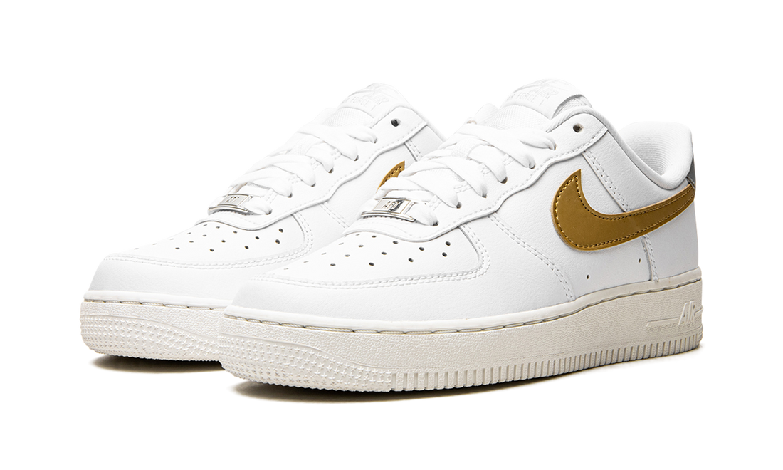 AIR FORCE 1 MNS WMNS "White / Gold / Silver" DD8959 106