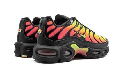 AIR MAX PLUS TN SE MNS WMNS "Black Volt Solar Red" AQ9979 001