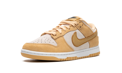 DUNK LOW WMNS "Celestial Gold Suede" DV7411 200