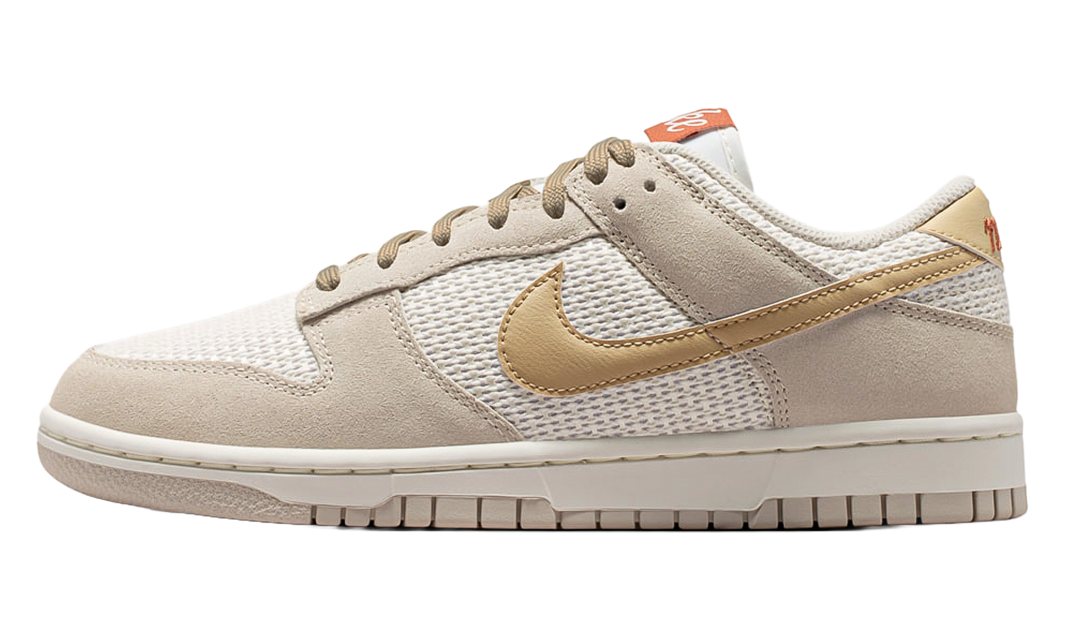 Dunk Low SE WMNS "Sail Light Orewood Brown Linen" IH2479 101