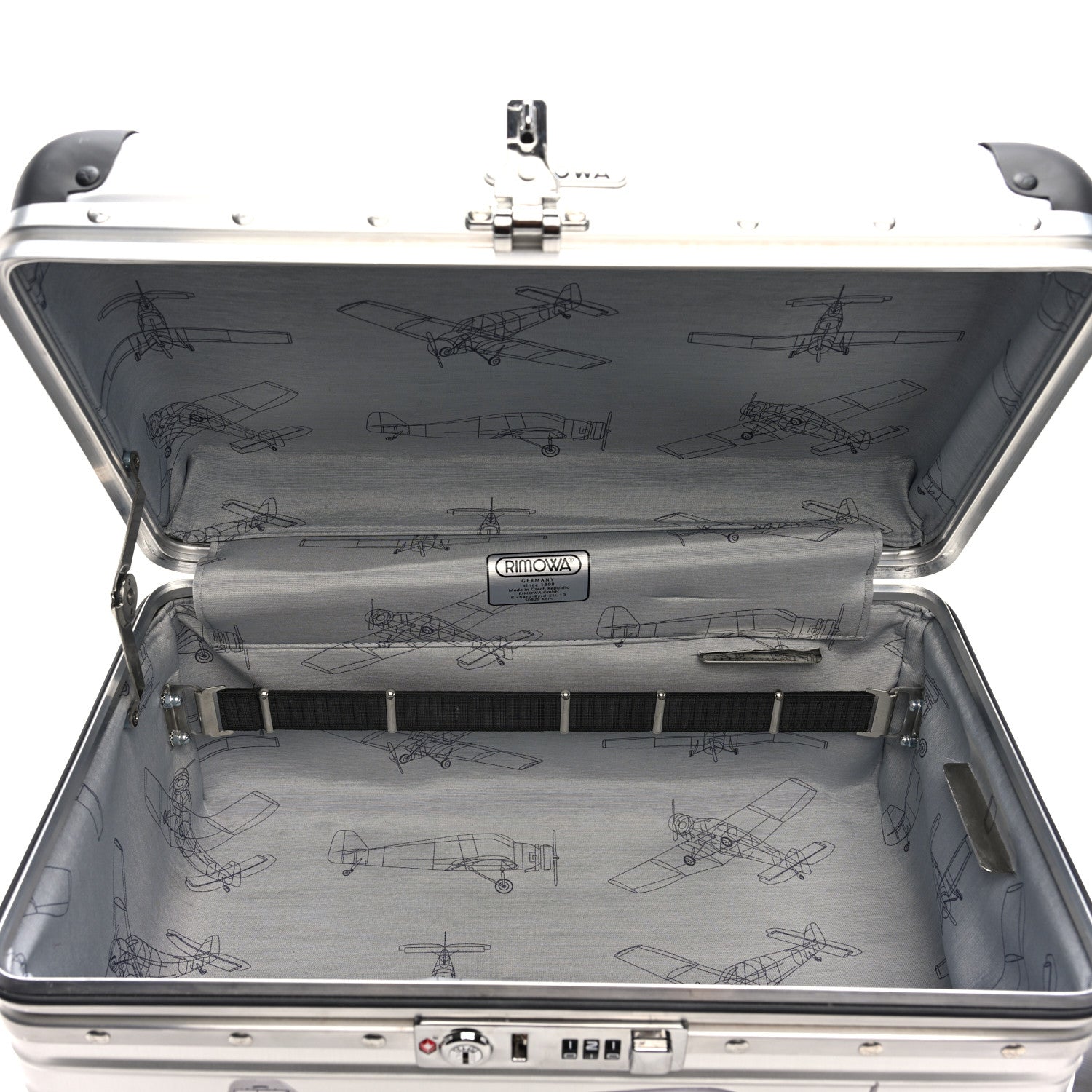 Aluminum F13 Collection Beauty Case Silver