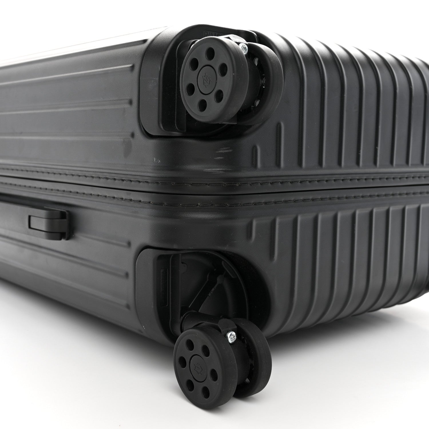 Matte Polycarbonate Essential Cabin Black