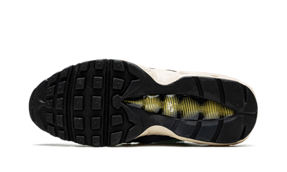 AIR MAX 95 PRM WMNS "Black Fur" DB9577 001