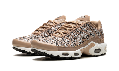 AIR MAX PLUS WMNS "United In Victory" FB2557 200