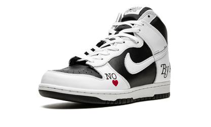 SB Dunk High "Supreme - By Any Means - White/Black" DN3741 002