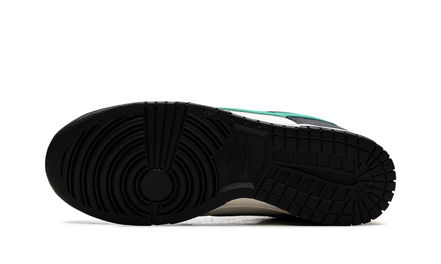 Dunk Low WMNS "Celtics" IB4363 133