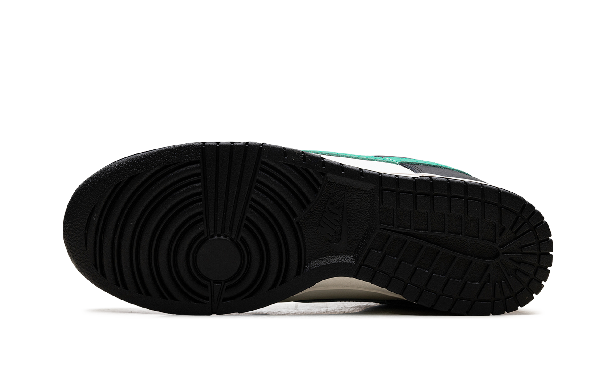 Dunk Low WMNS "Celtics" IB4363 133
