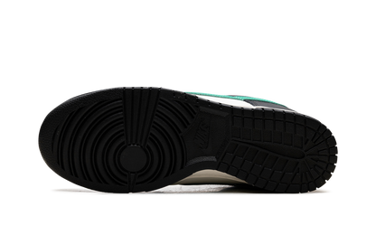 Dunk Low WMNS "Celtics" IB4363 133