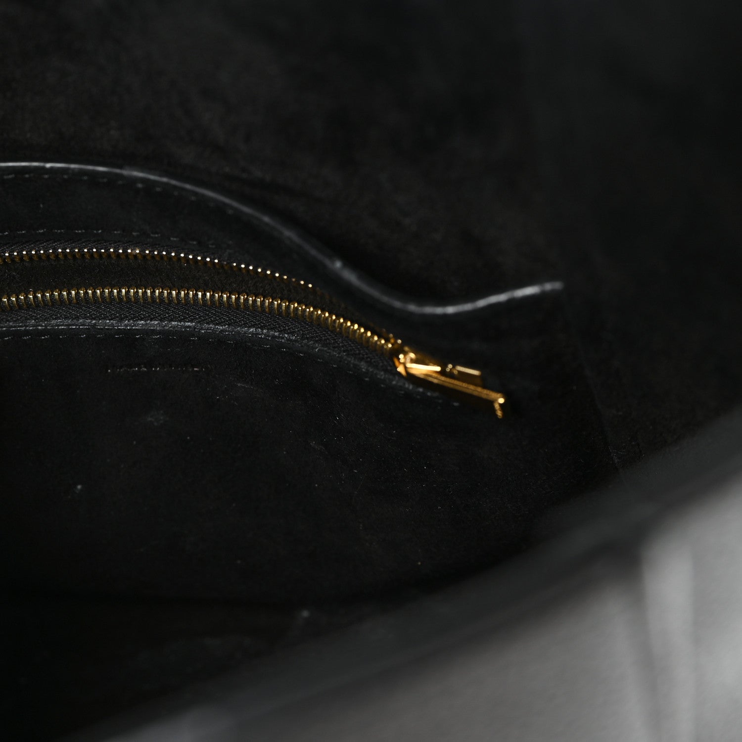 Soft Grained Calfskin Small Sangle Bucket Bag Black