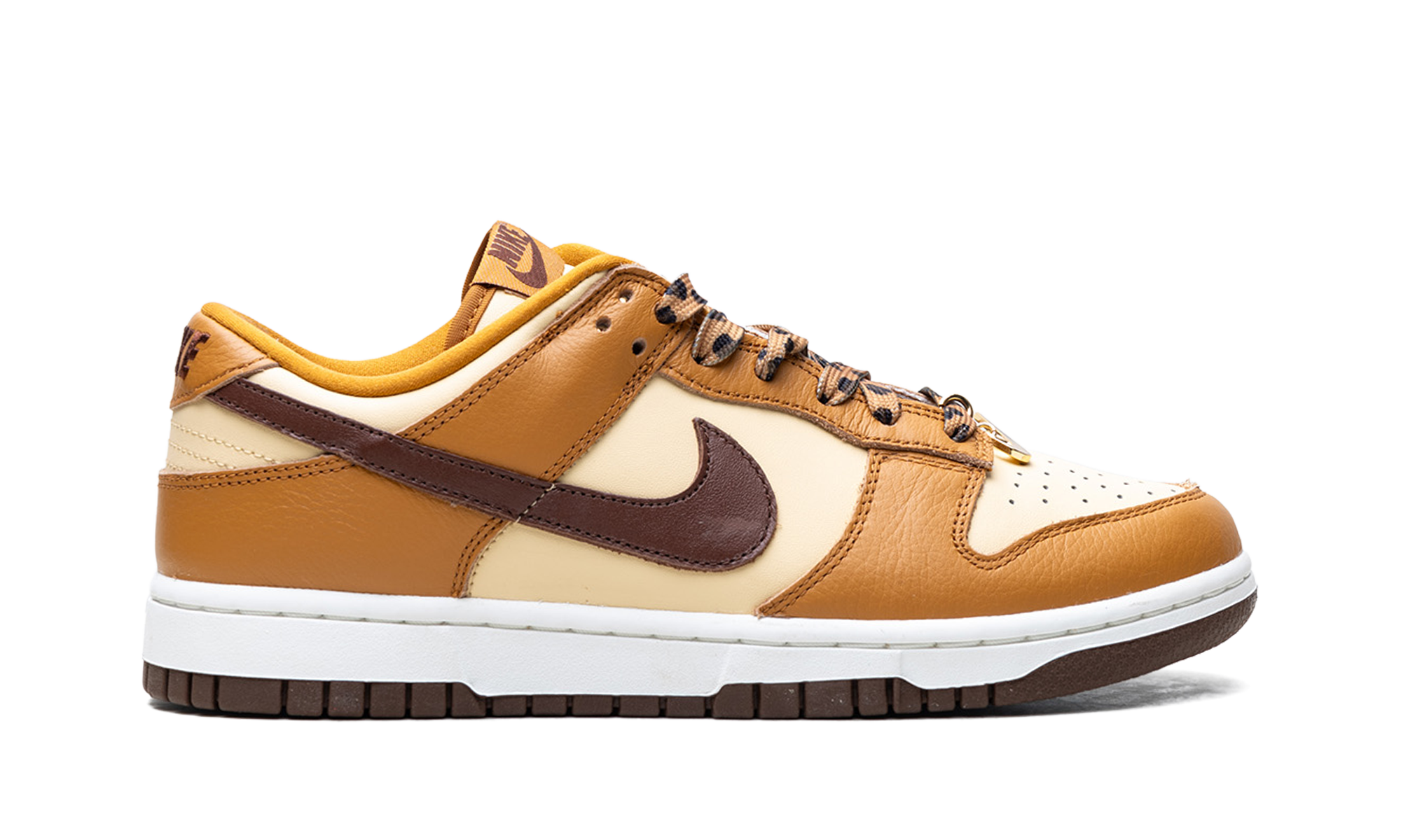 Dunk Low SE WMNS "Cherry Charms - Desert Ochre" HQ7487 700