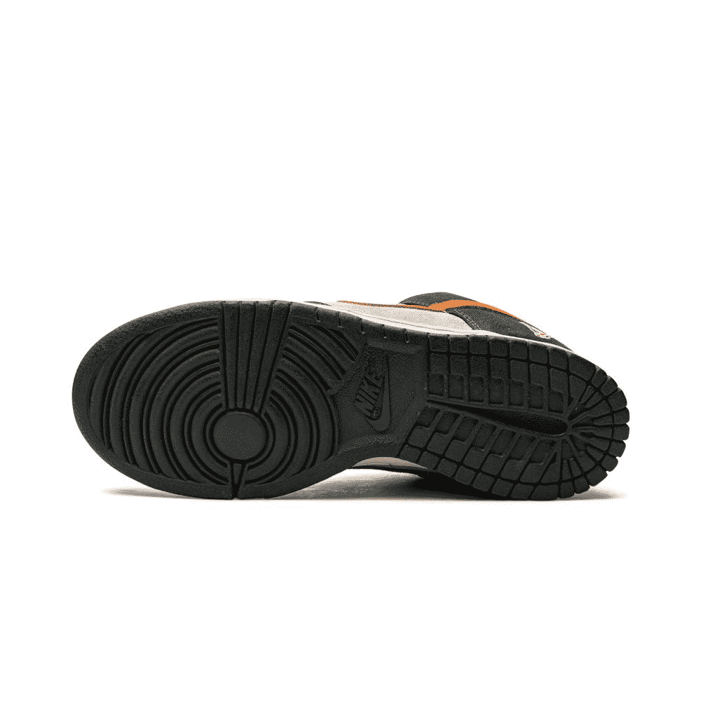 Nike SB Dunk Low Egg