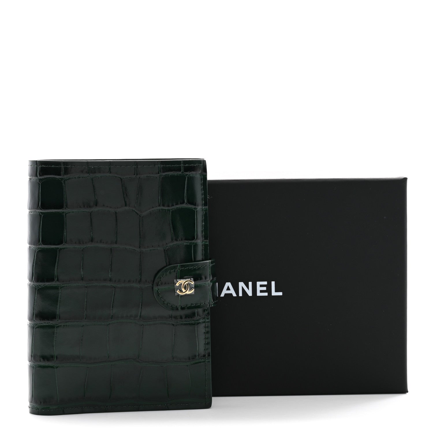 Calfskin Crocodile Embossed Crococo Passport Holder Emerald