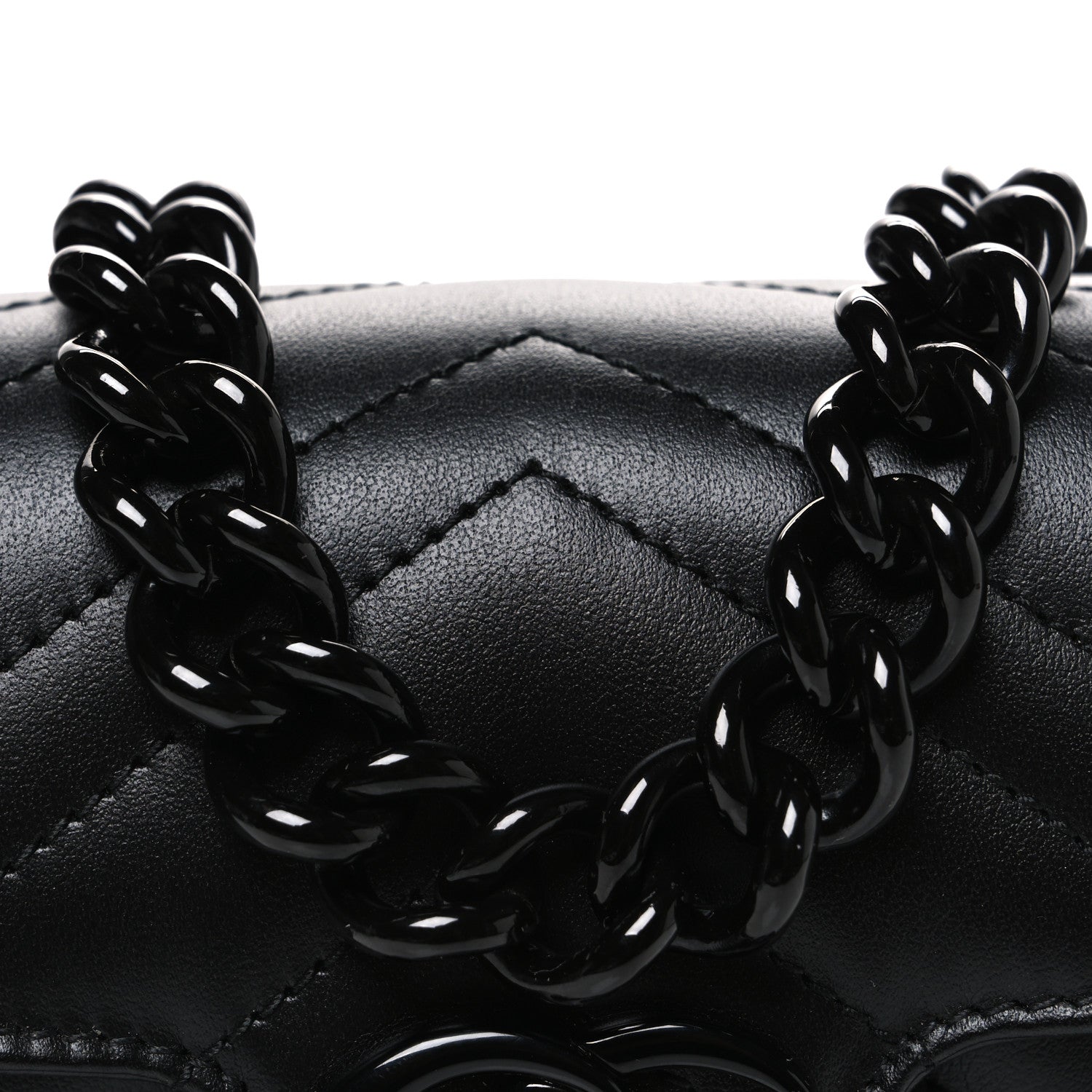 Calfskin Matelasse Monochrome GG Marmont Chain Mini Belt Bag Black